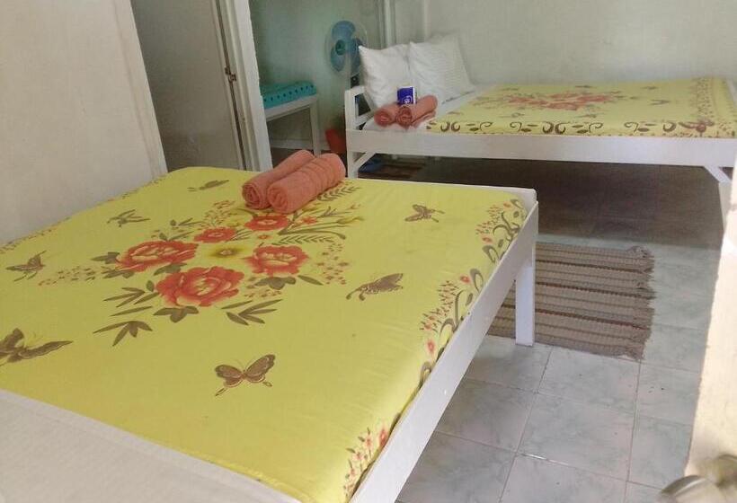 تختخواب و صبحانه Cronin Residence