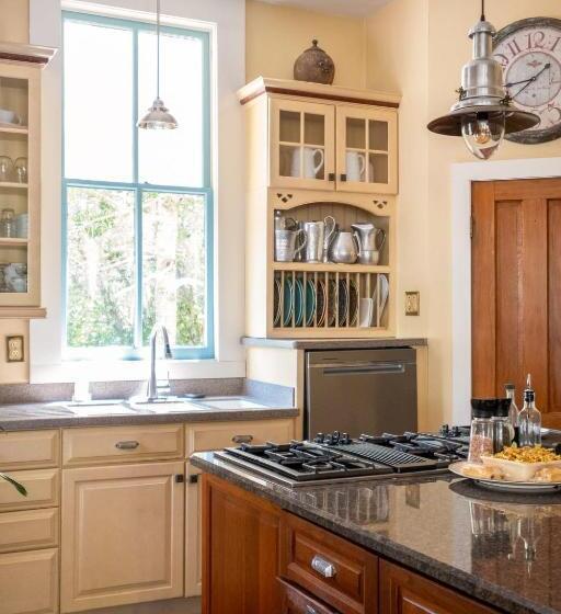 مبيت وإفطار Cumberland Suite