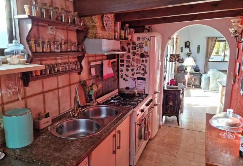 ベッドアンドブレックファースト Entre Mar Y Montaña