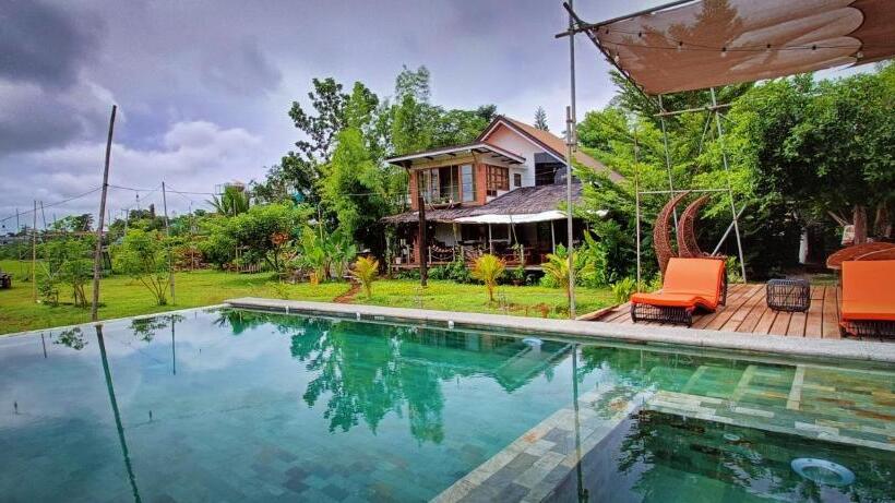 تختخواب و صبحانه Gayle’s Kitchenette And Gayle’s Lodging Home