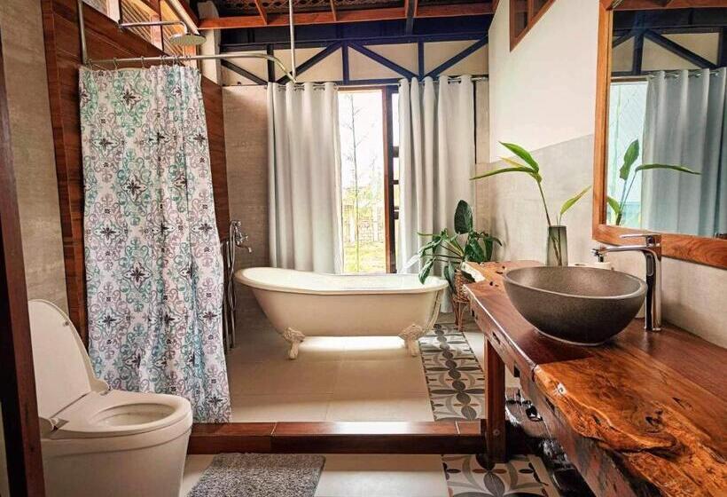 تختخواب و صبحانه Gayle’s Kitchenette And Gayle’s Lodging Home