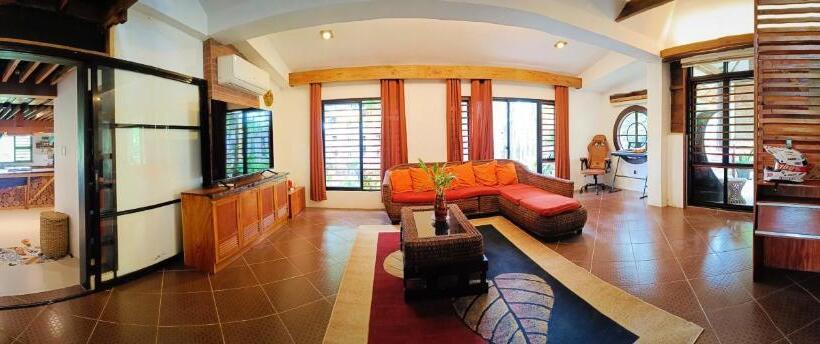 تختخواب و صبحانه Gayle’s Kitchenette And Gayle’s Lodging Home