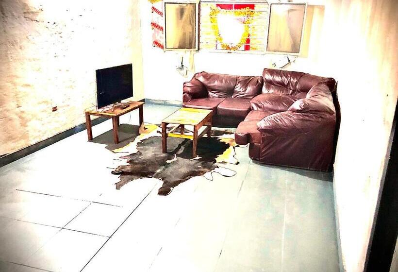 ベッドアンドブレックファースト La Escala Aeropuerto