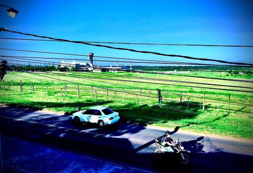 ベッドアンドブレックファースト La Escala Aeropuerto