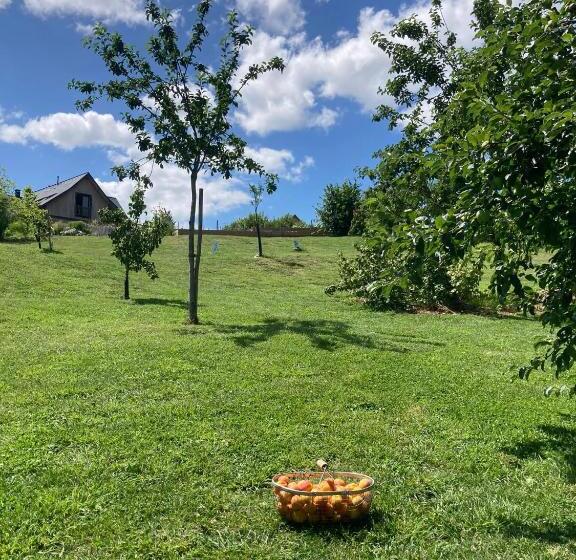 ベッドアンドブレックファースト Les Herbes Flottantes