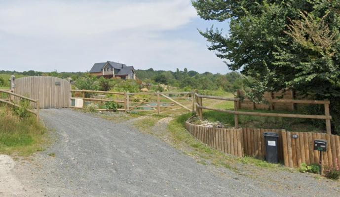 ベッドアンドブレックファースト Les Herbes Flottantes