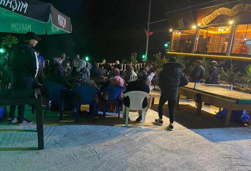 ベッドアンドブレックファースト Shatobungalov Suit