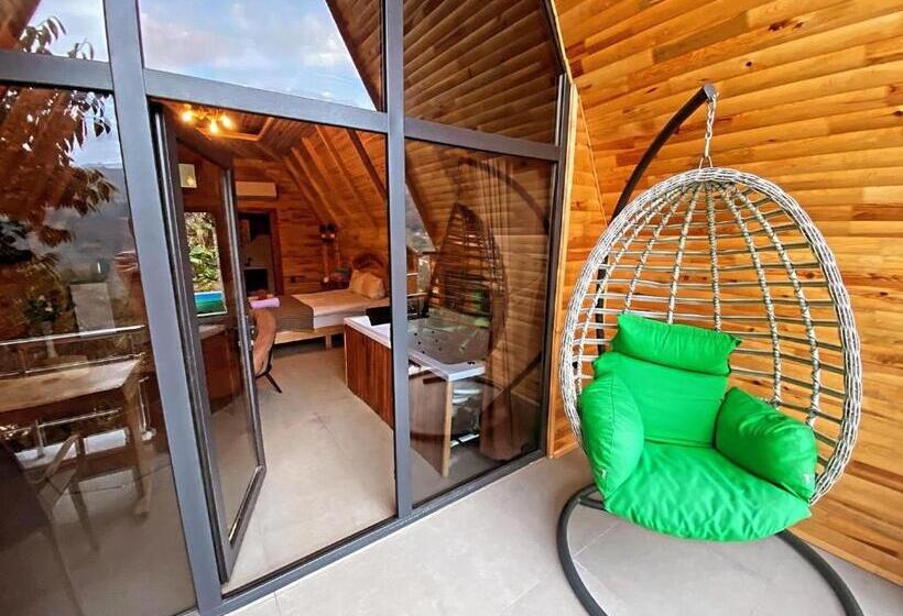 ベッドアンドブレックファースト Shatobungalov Suit