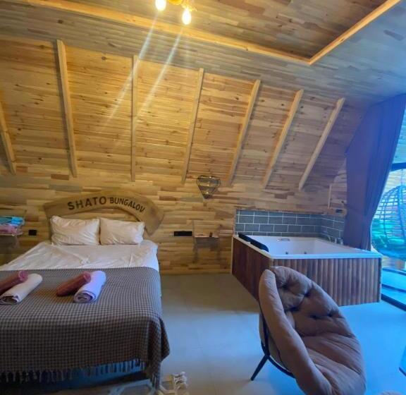 ベッドアンドブレックファースト Shatobungalov Suit