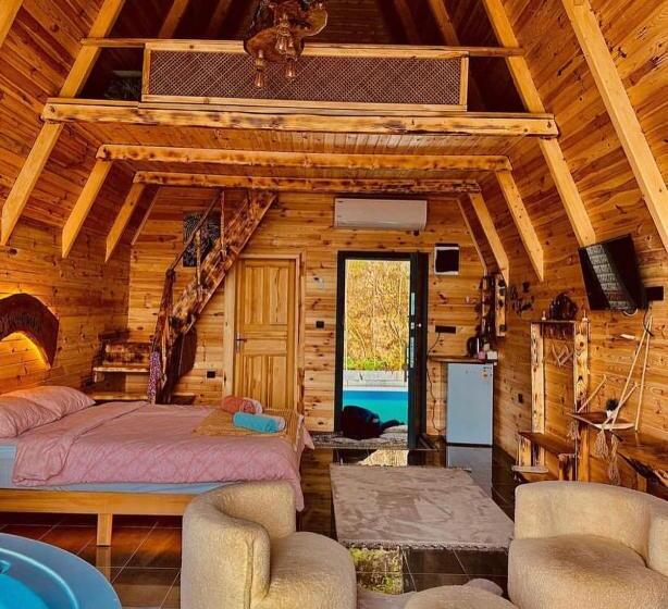 ベッドアンドブレックファースト Shatobungalov Suit