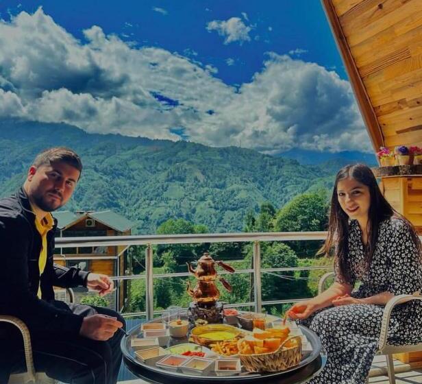 ベッドアンドブレックファースト Shatobungalov Suit