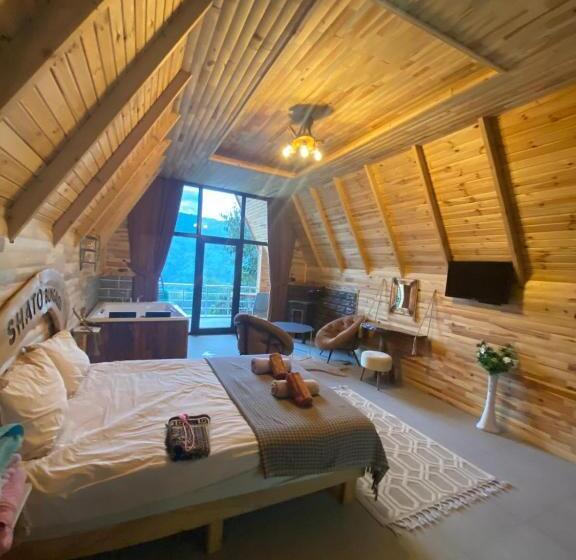 ベッドアンドブレックファースト Shatobungalov Suit