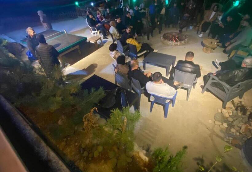 ベッドアンドブレックファースト Shatobungalov Suit