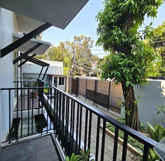 Bed and Breakfast Via Renata Panglima Polim