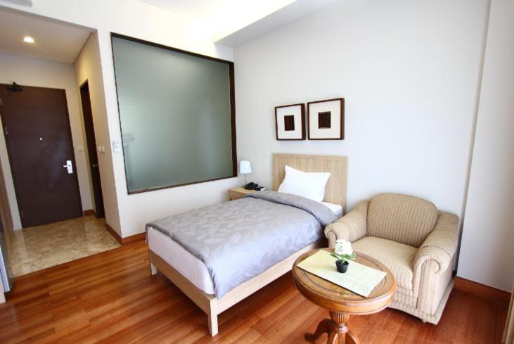 Bed and Breakfast Via Renata Panglima Polim