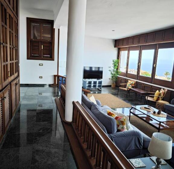 مبيت وإفطار Villa Gonzalez Sea Views