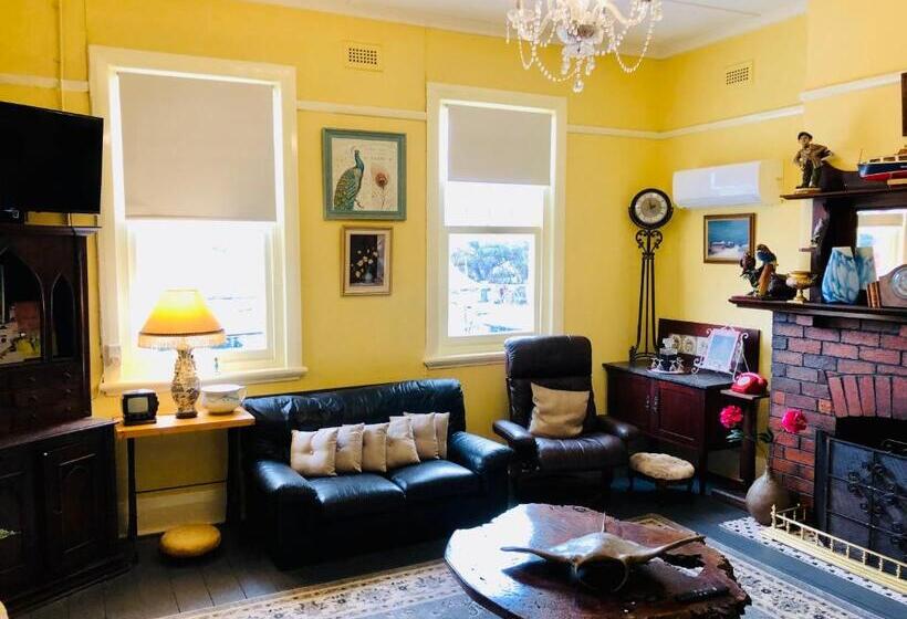 Commercial Hotel Kaniva