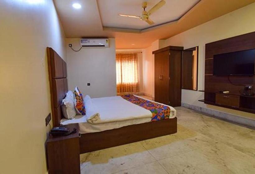 Fabhotel Rr Suites Guwahati