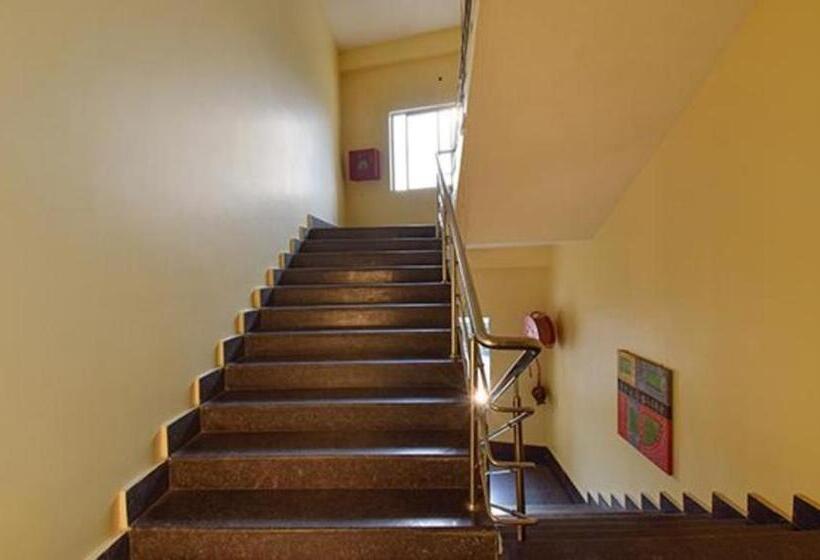 Fabhotel Rr Suites Guwahati