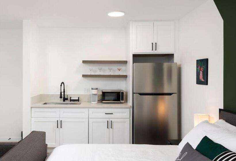 Fenix Hotel Hollywood