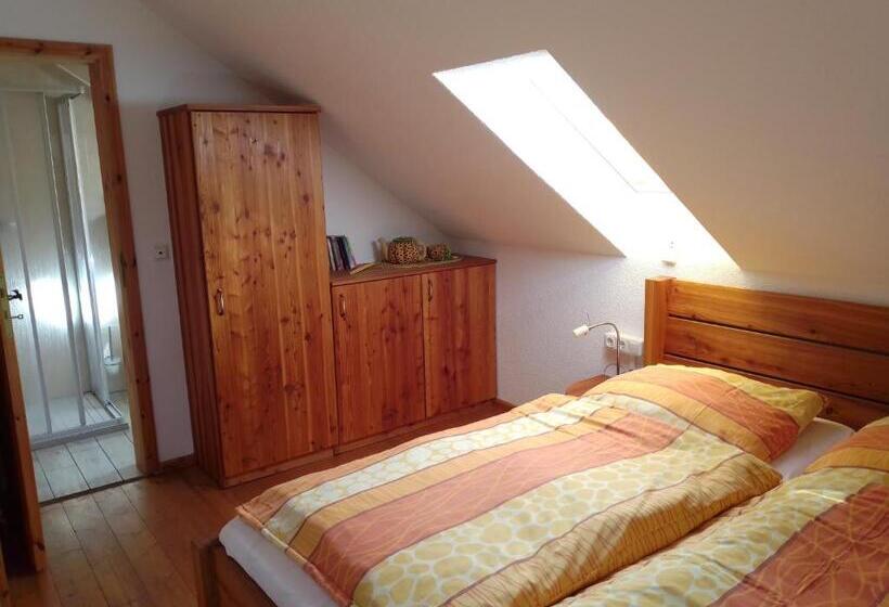 Gaststätte Und Pension Vorwerk Altenroth