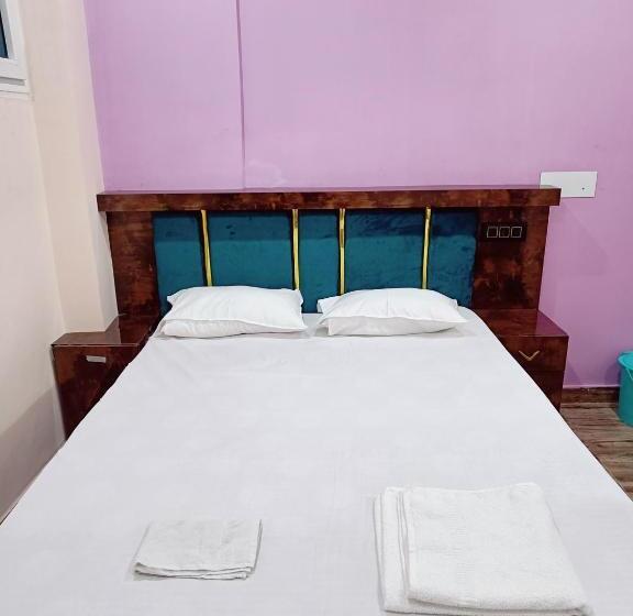 Hotel A R S Rooms & Banquet