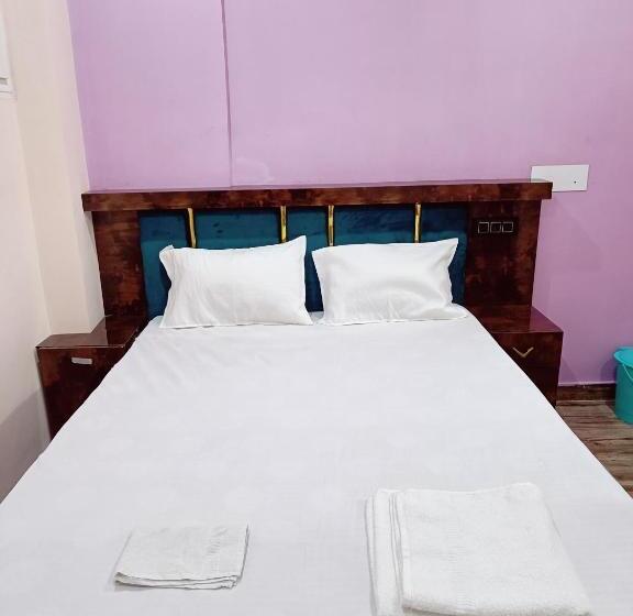 Hotel A R S Rooms & Banquet