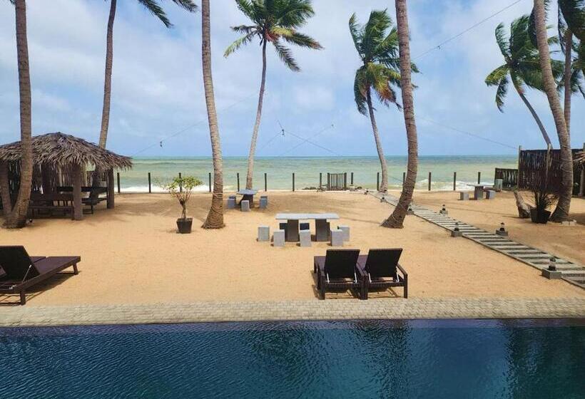 Отель Adique S Resorts