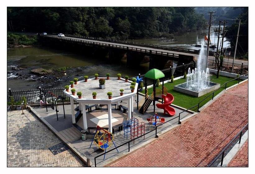 Отель Adithya View