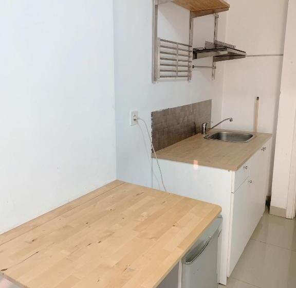 ホテル Apartemen Poris 88 By Benchmark