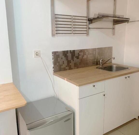 ホテル Apartemen Poris 88 By Benchmark