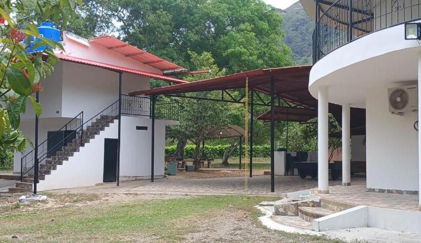 בית מלון כפרי Club Campestre El Despertar De Las Aves