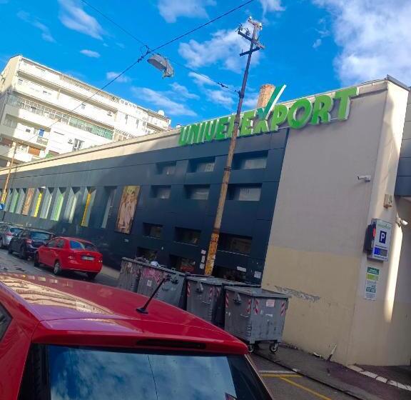 هتل کپسول Panda Victor Space Capsule Hostel Neo Nomad