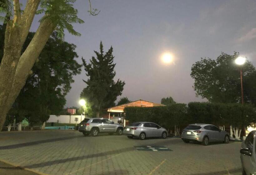 فندق Del Valle Inn Ixmiquilpan