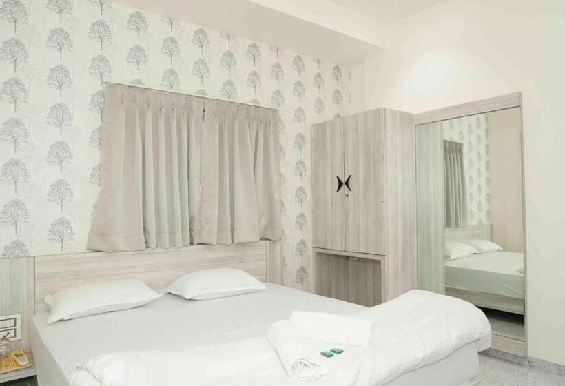 בית מלון כפרי Dnyanprabha Executive