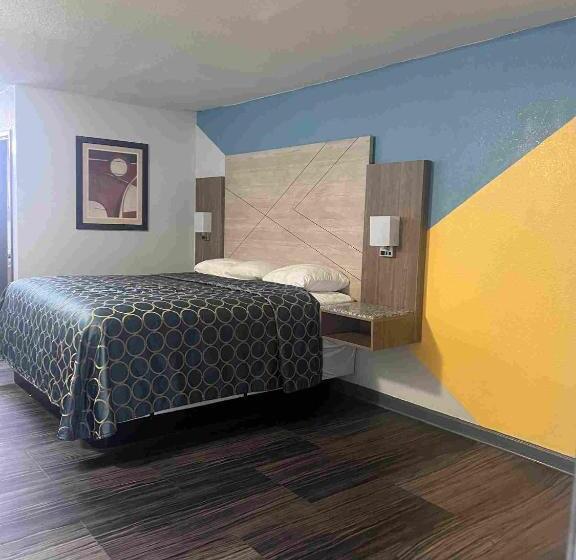 فندق Fairbridge Inn & Suites