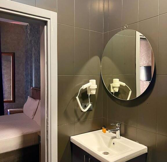 ホテル Güneşli̇ Ai̇rport Sui̇te