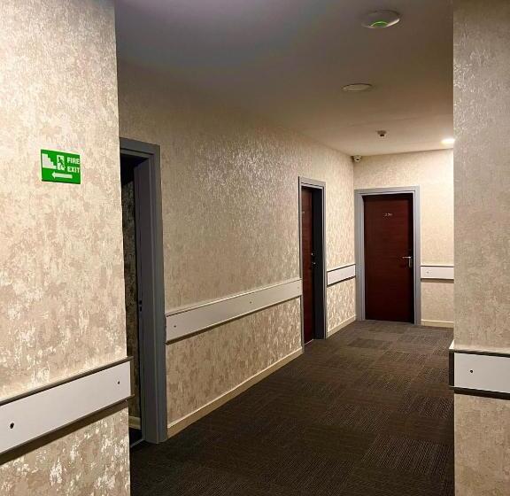 ホテル Güneşli̇ Ai̇rport Sui̇te