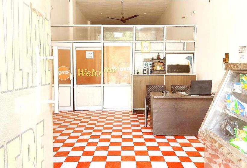 호텔 Helix    Rajpura    Budget Rooms For Family, Couples, Solo Travellers