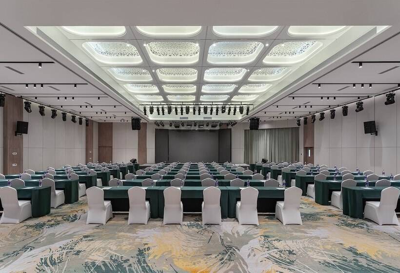 בית מלון כפרי Holiday Inn Express Yinchuan Yuehai