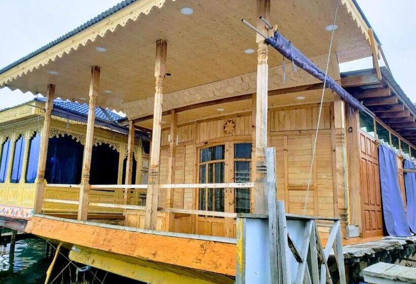 فندق Humayun Palace