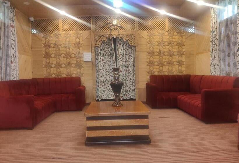 فندق Humayun Palace