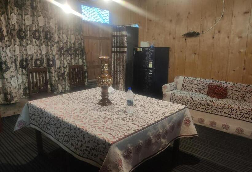 فندق Humayun Palace