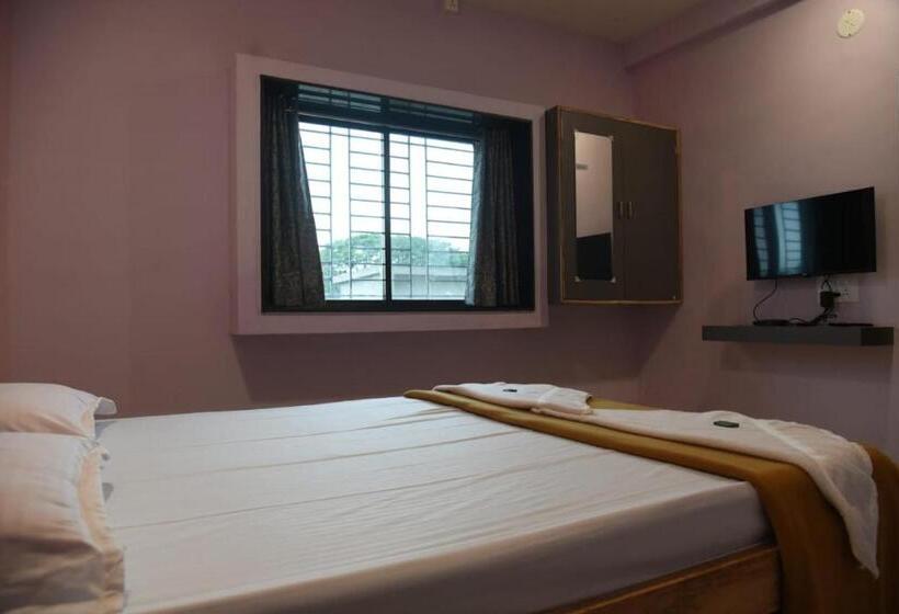 בית מלון כפרי Isha Palace