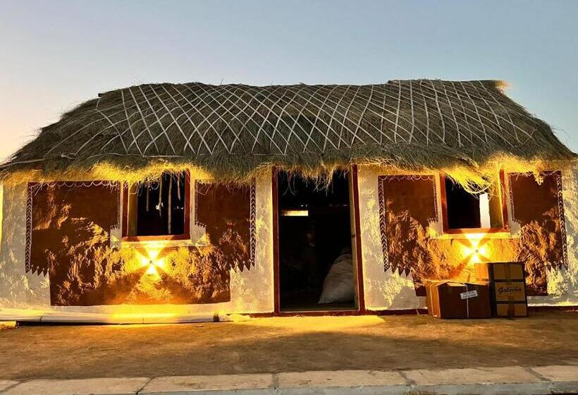 فندق Jaisalmer Queen Desert Camp
