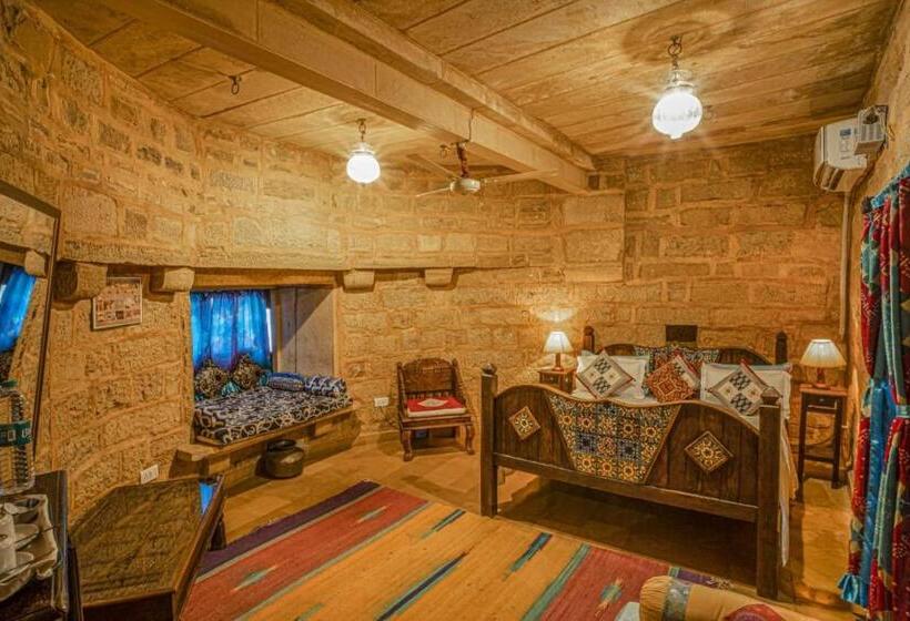 فندق Jaisalmer Queen Desert Camp
