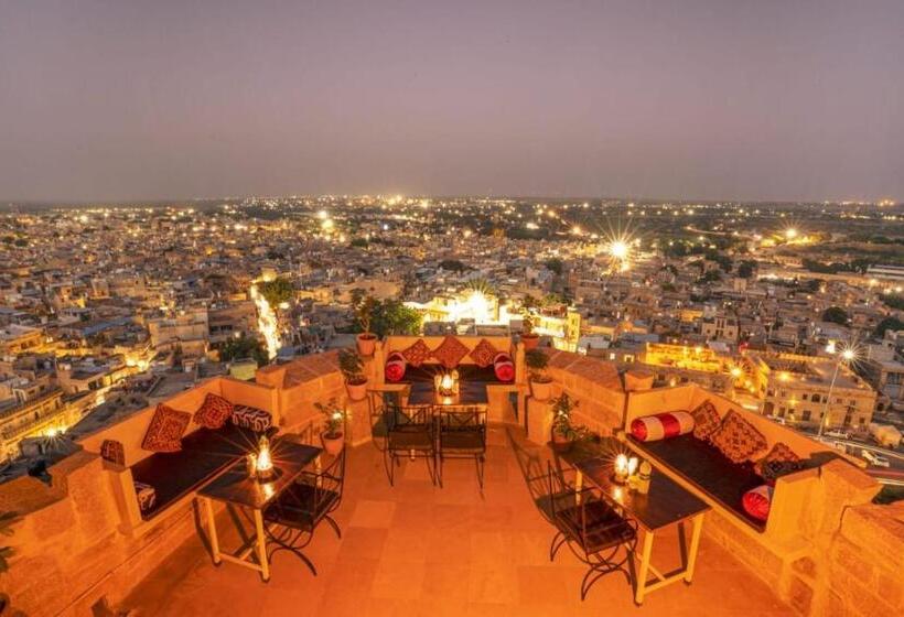 فندق Jaisalmer Queen Desert Camp