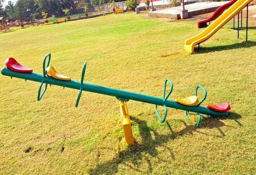 בית מלון כפרי Kamal Farm Resort