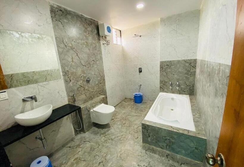 فندق Kardhar Inn