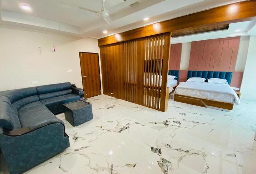 فندق Kardhar Inn